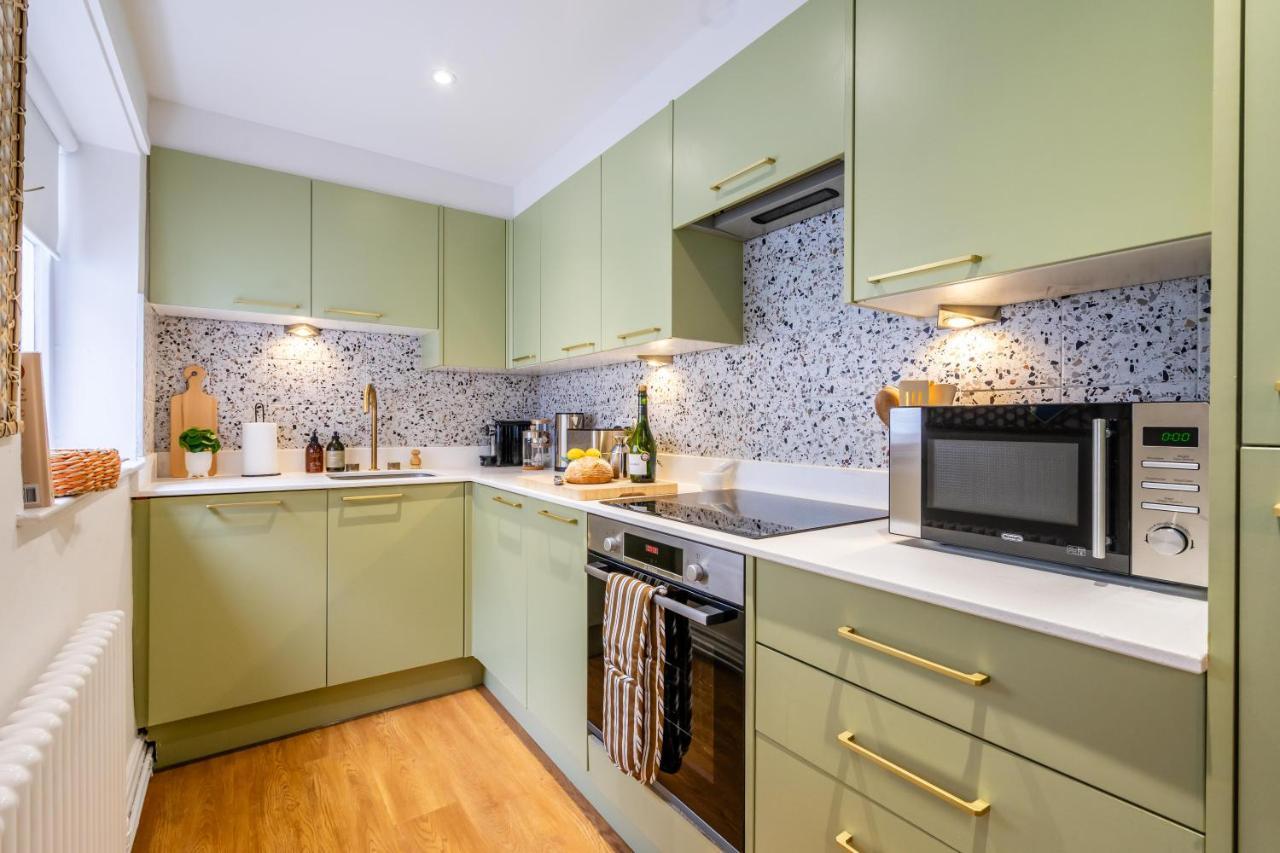 Вилла 17 Trinity Lane Йорк Экстерьер фото